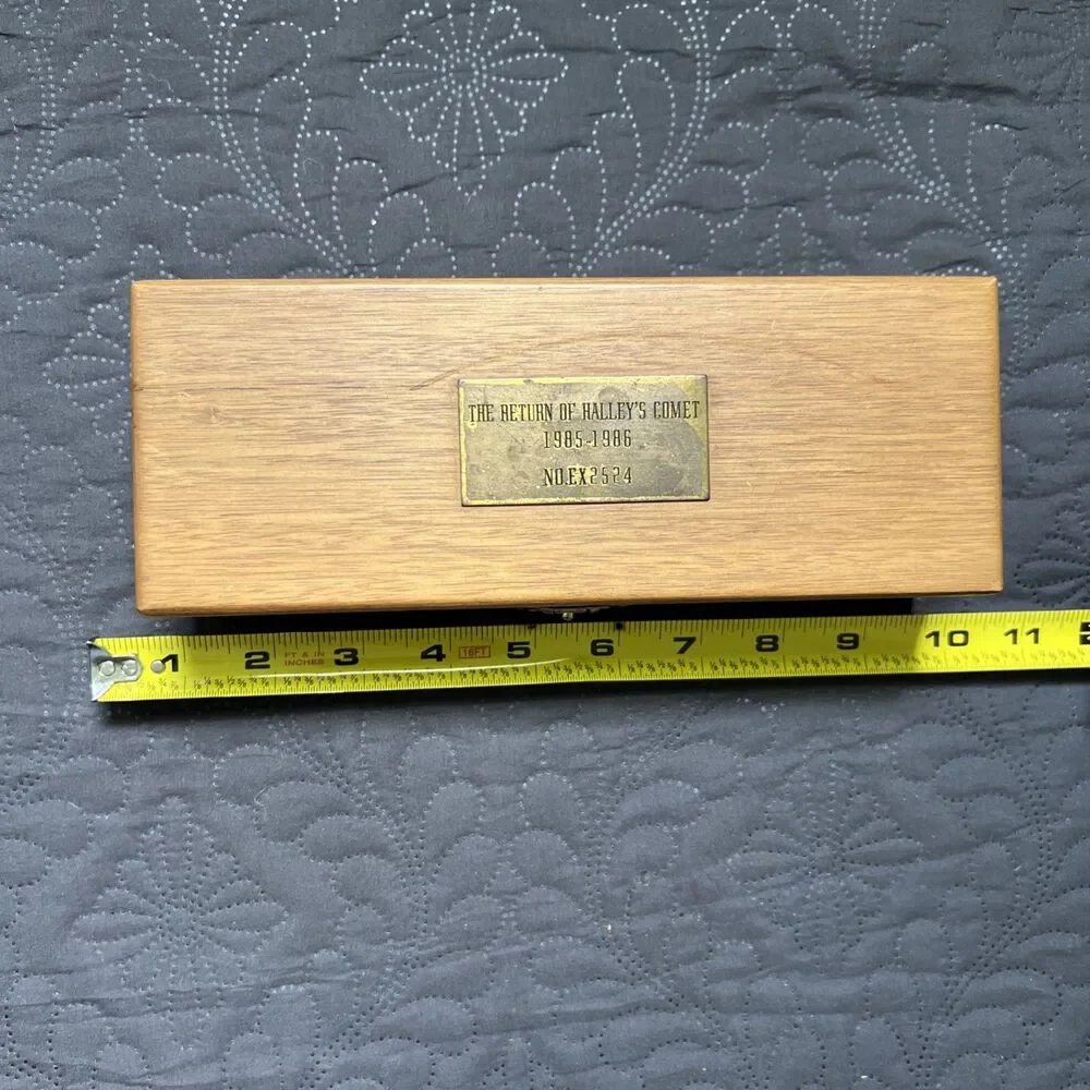 Halley's Comet 1985-1986 Brass Telescope 30x40mm Japan with Wooden Box Vintage